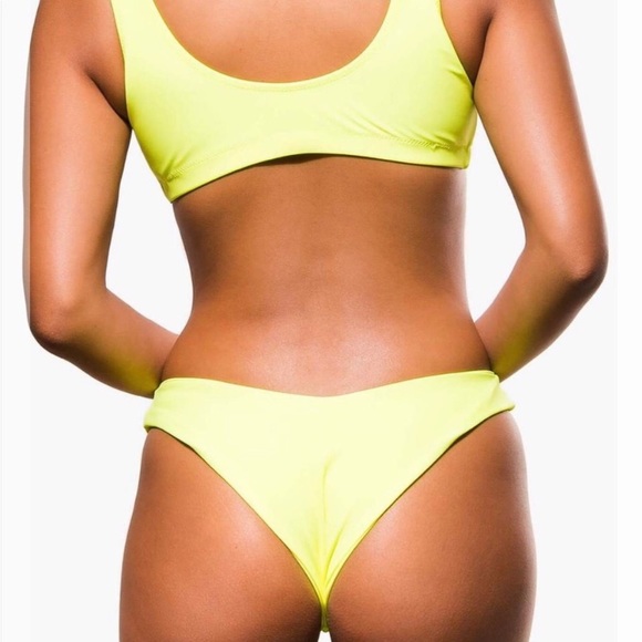 Blackbough Neon Yellow Zip Front Bikini Matching Set - Picture 9 of 14